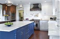 Calacatta Lincoln Quartz