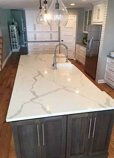 Calacatta Venato Quartz